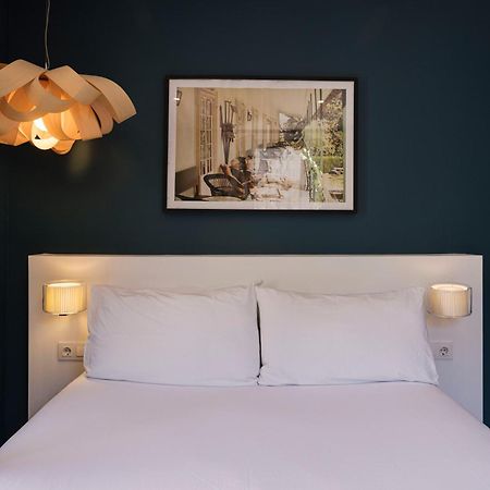 Hostal Sol Y K Barcelona Bagian luar foto