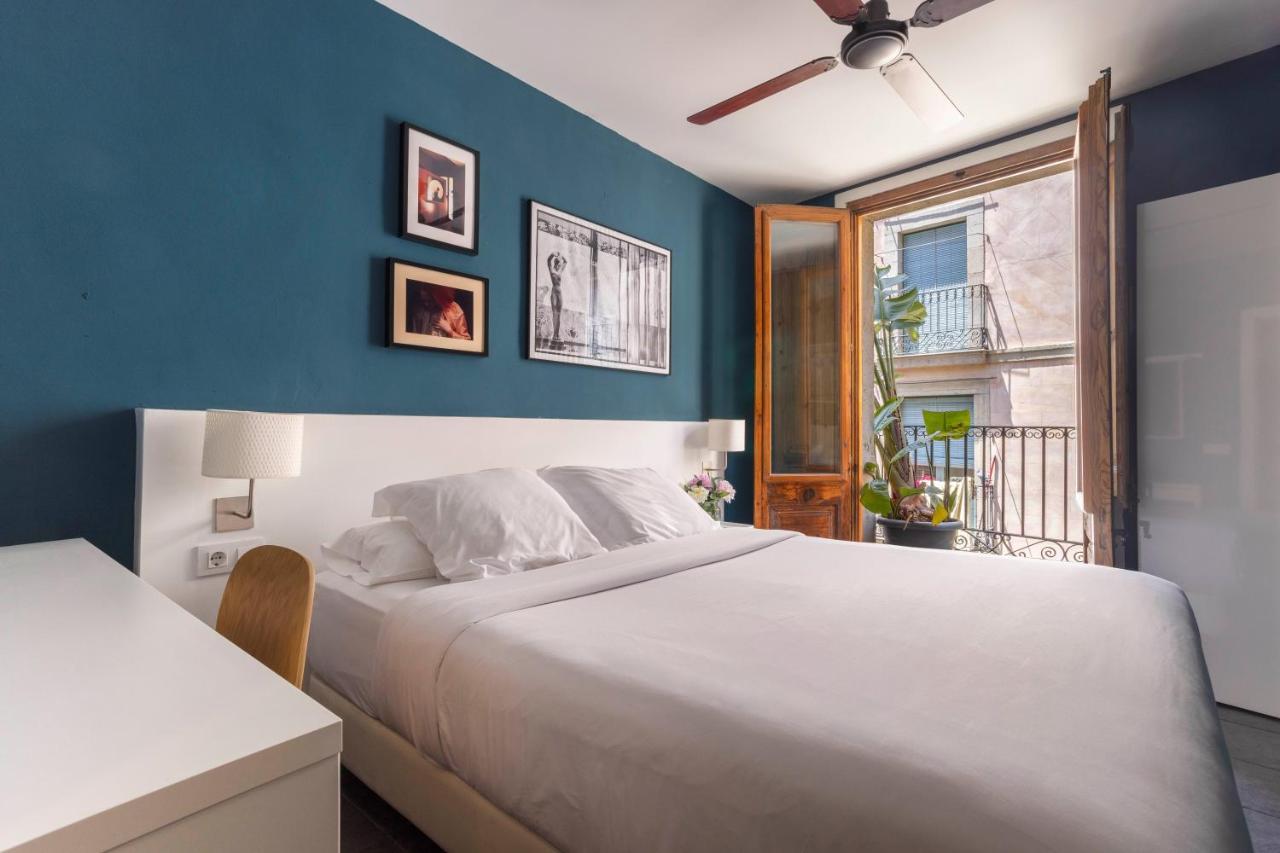 Hostal Sol Y K Barcelona Bagian luar foto