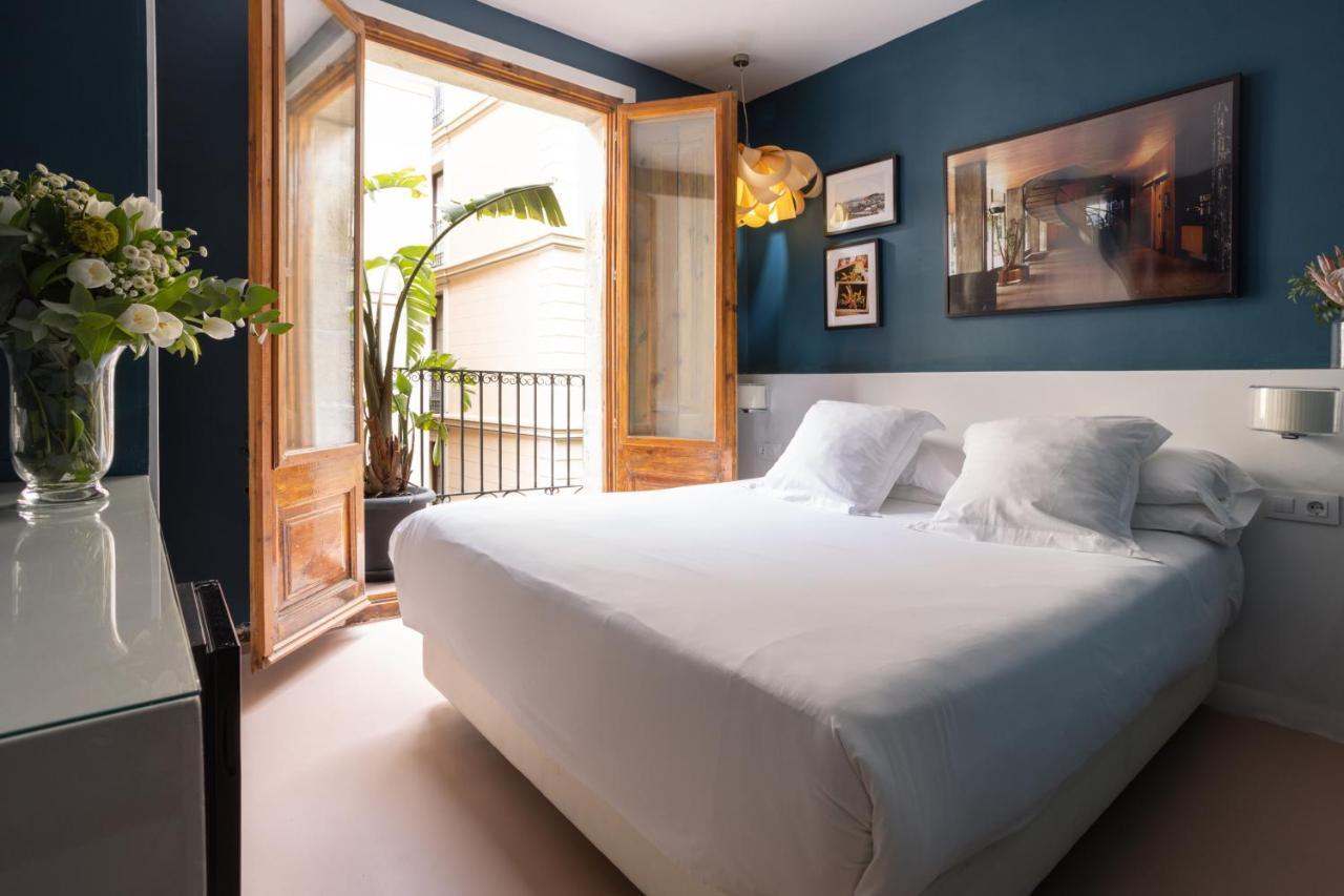 Hostal Sol Y K Barcelona Bagian luar foto
