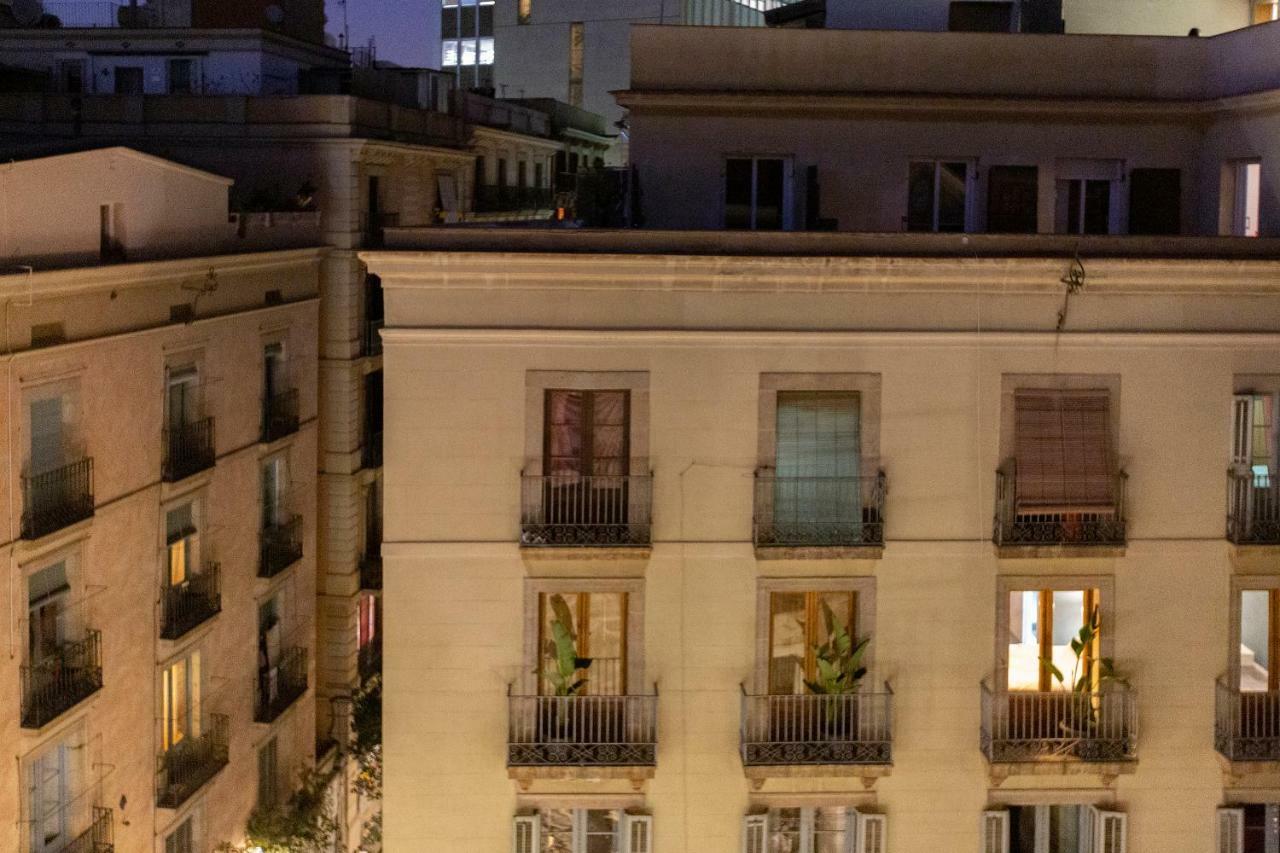 Hostal Sol Y K Barcelona Bagian luar foto